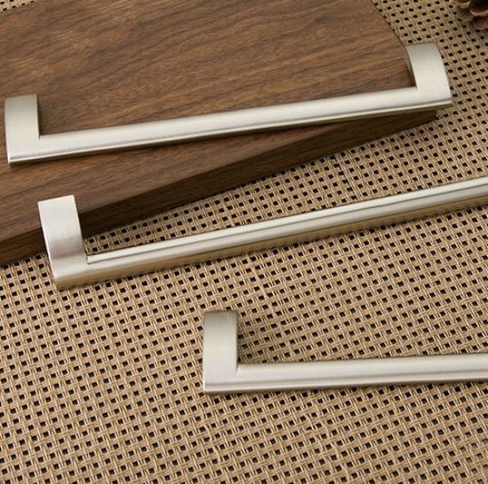 kitchen drawer pulls and knobs wave pattern