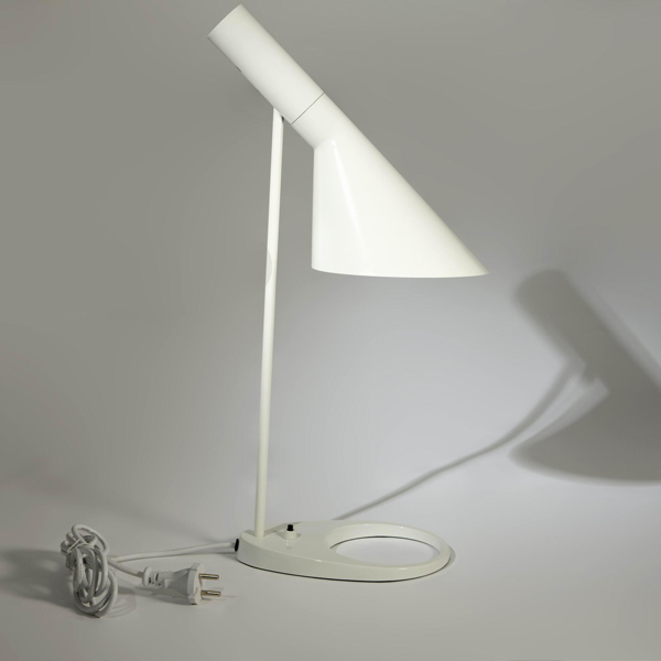 louis poulsen arne jacobsen aj desk lamp cafe aisle hall project lamp bedroom table light bar reading room office